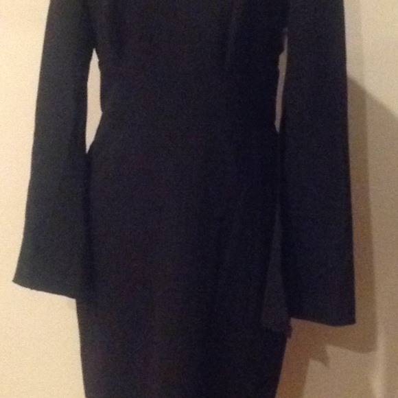 Maggy London Crepe & Lace Sheath Dress - Picture 4 of 7